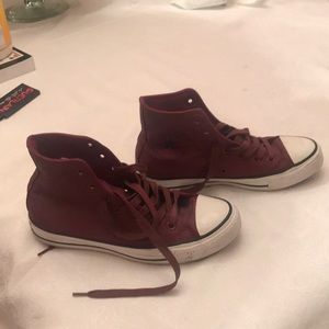 Leather maroon chuck Taylor’s